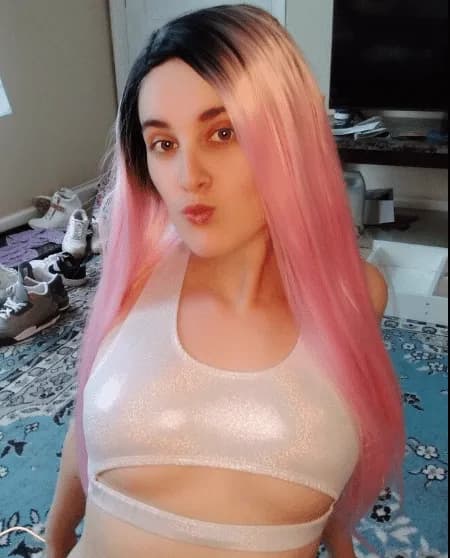 Goth Girl Next Door GlitterBby21 Dominates OnlyFans